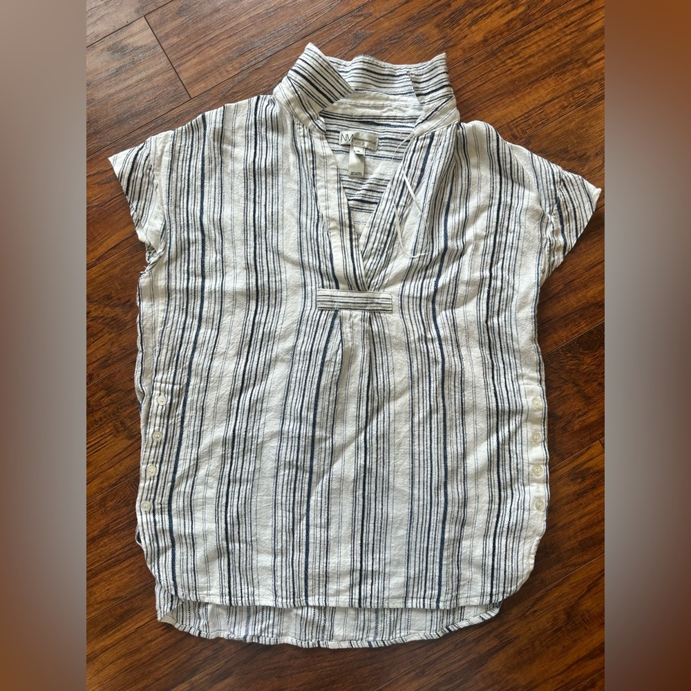 Neiman Marcus Linen Top